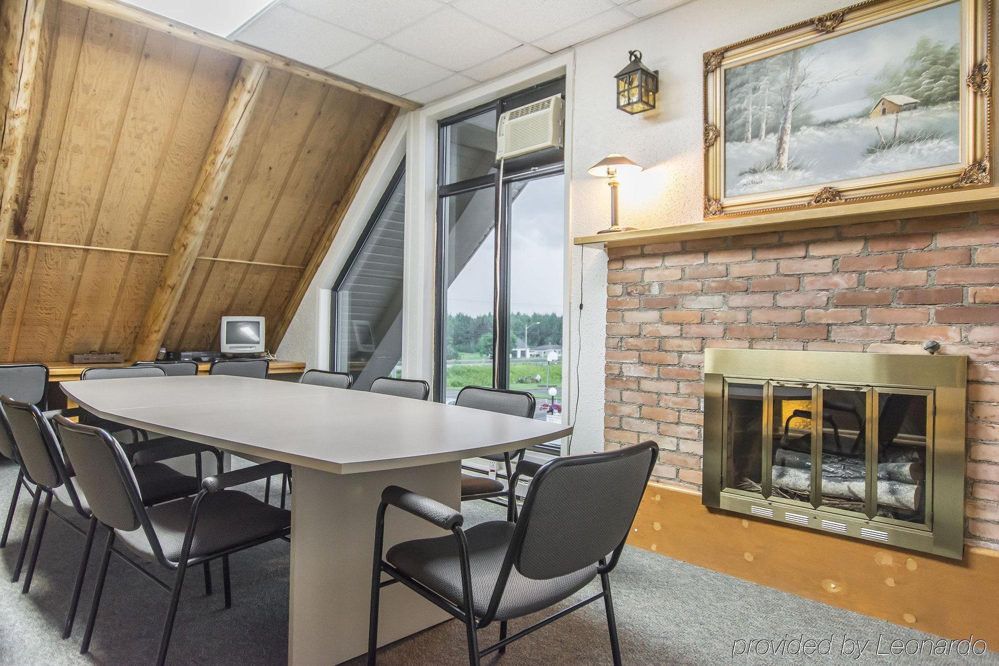 Rodeway Inn Grand Falls Exteriör bild
