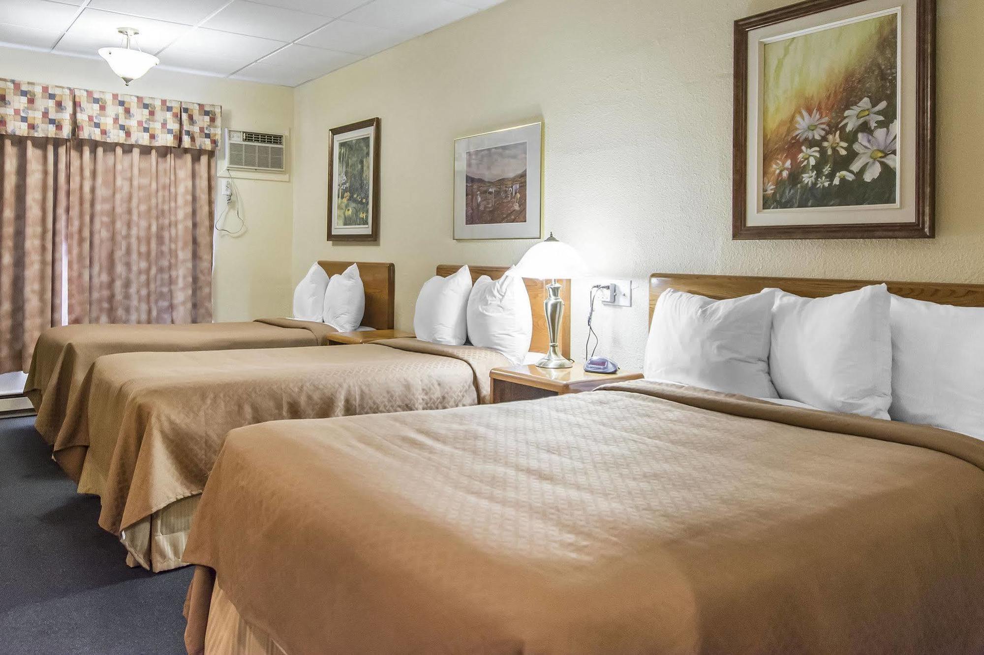 Rodeway Inn Grand Falls Exteriör bild
